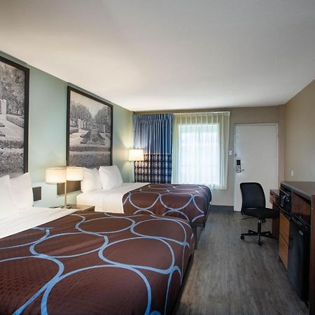 Super 8 By Wyndham Mobile I-65 Hotel Kültér fotó